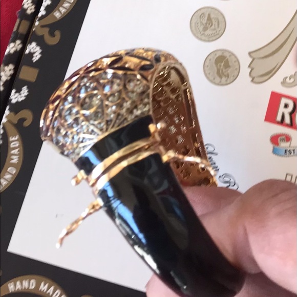 Fabulous vintage black enamel and faux diamond bracelet. - Picture 5 of 11